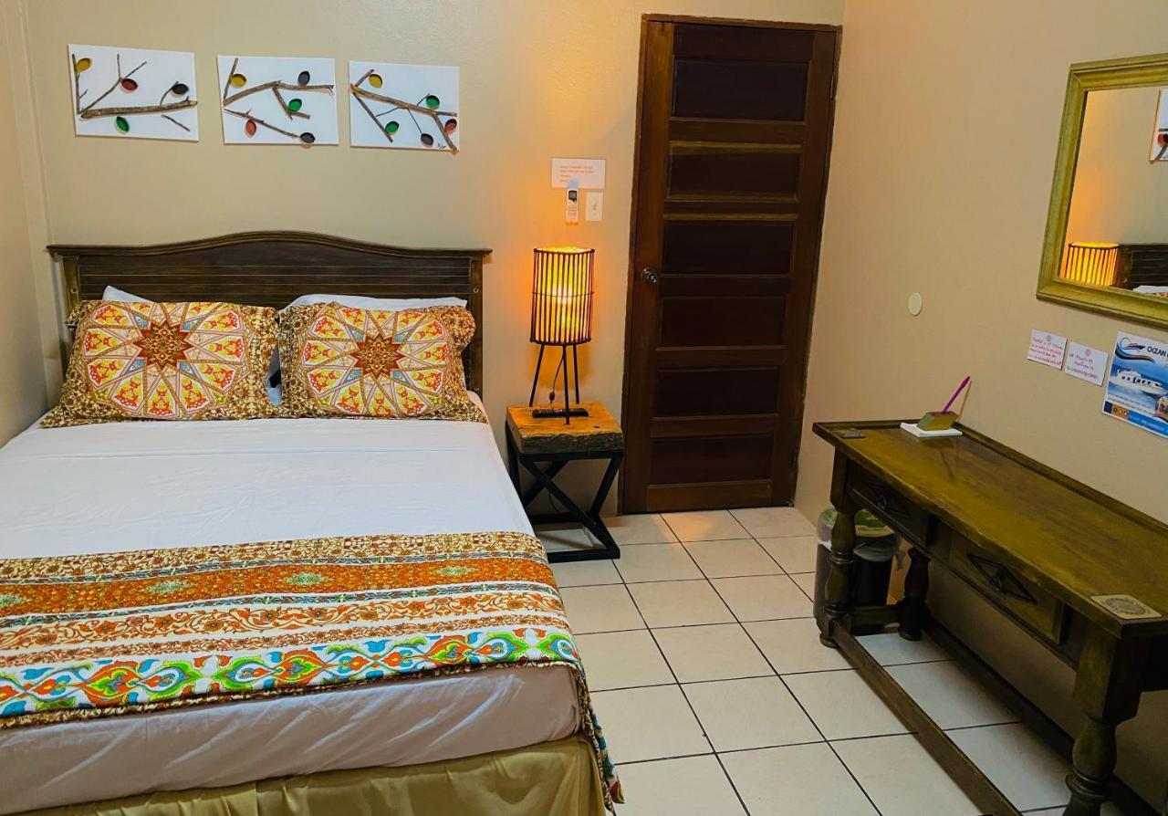 City Garden Apartment Belize City Esterno foto